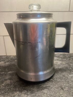 9 cup Vintage Comet Aluminum Coffee Percolator with Black Handle.  Camping